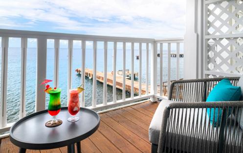 BFort Young - OceanFront Suite Balcony